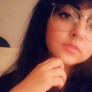 Meet your Posher, Leticia